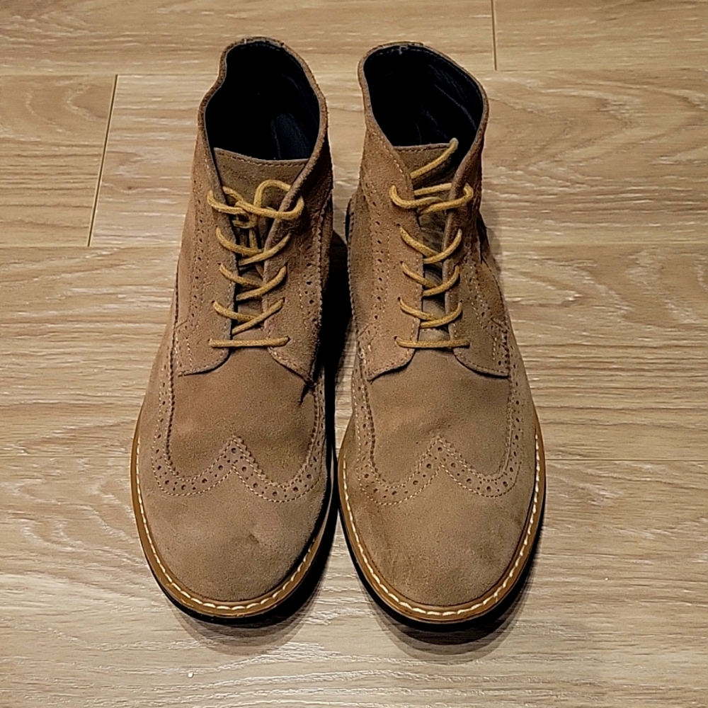 JOSEPH ABBOUD WINGTIP TAN SUEDE BOOTS 👢 - USED TWICE!! Final price!!!